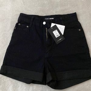 Fashion Nova- High waist shorts